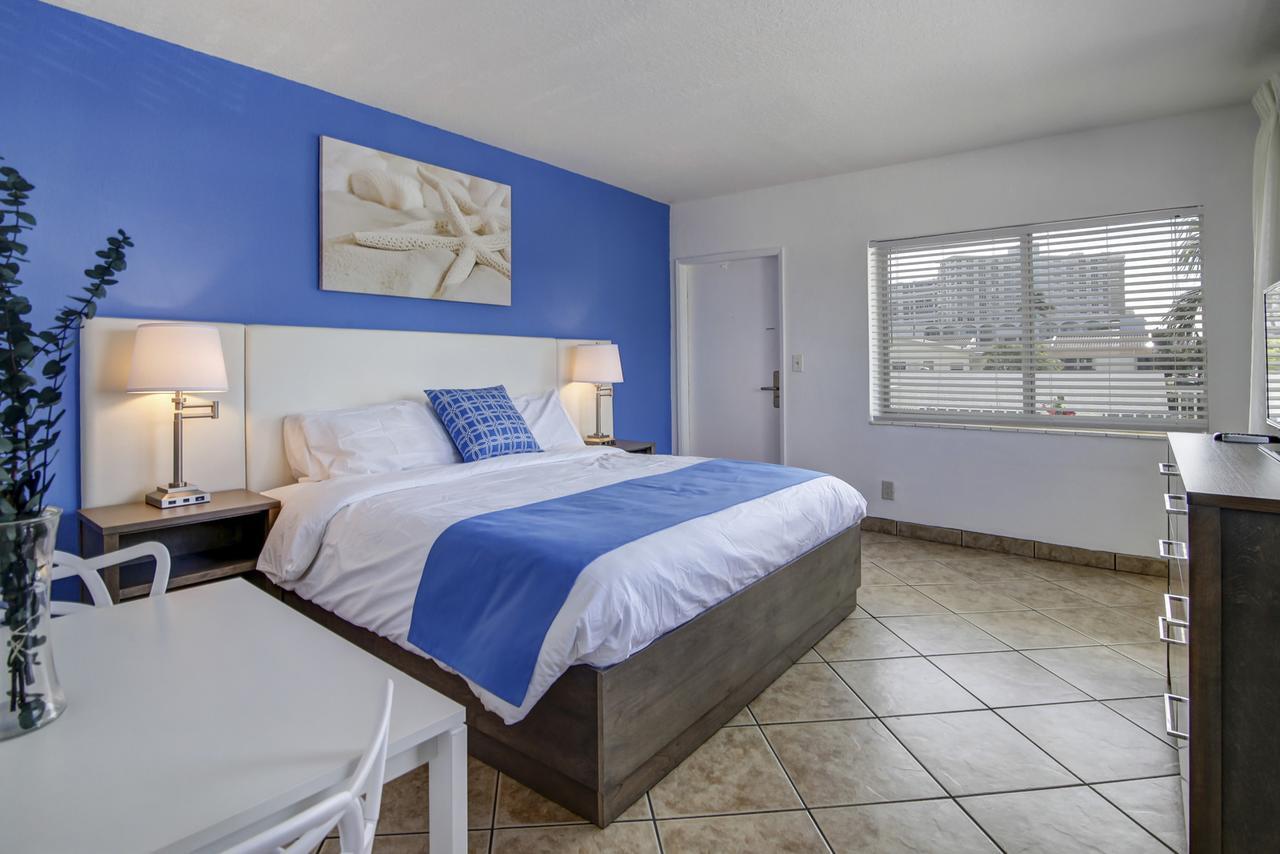 Hotel Blue Strawberry By The Sea Lauderdale-by-the-Sea Exterior foto