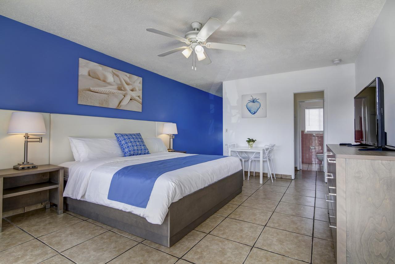 Hotel Blue Strawberry By The Sea Lauderdale-by-the-Sea Exterior foto